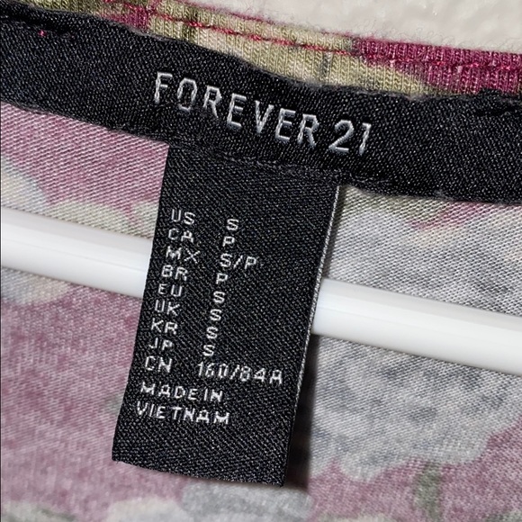 2 for $20 Women’s Floral dress - Picture 3 of 4